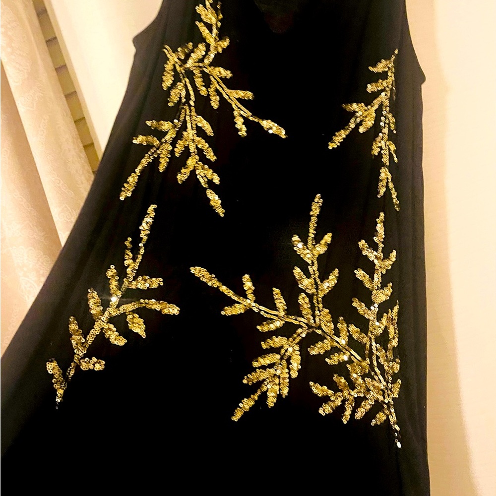 Mini dress with golden decoration